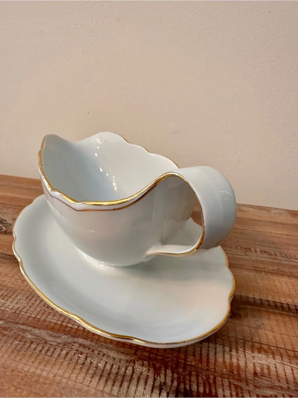 Vintage Retsch Wunsiedel Bavaria Gravy Boat Attached Underplate Gold Trim